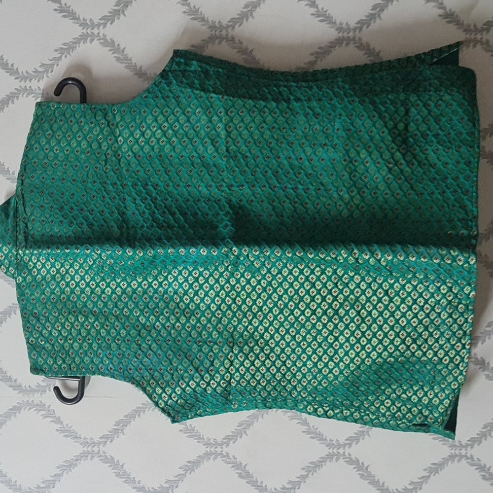 Ethnic shrug/jacket. - Picture 3 of 7